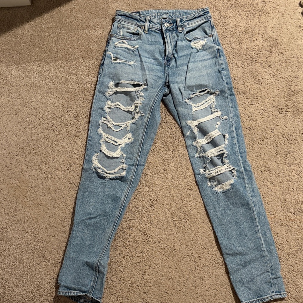 American Eagle Outfitters Light Blue Distressed Skinny Jeans